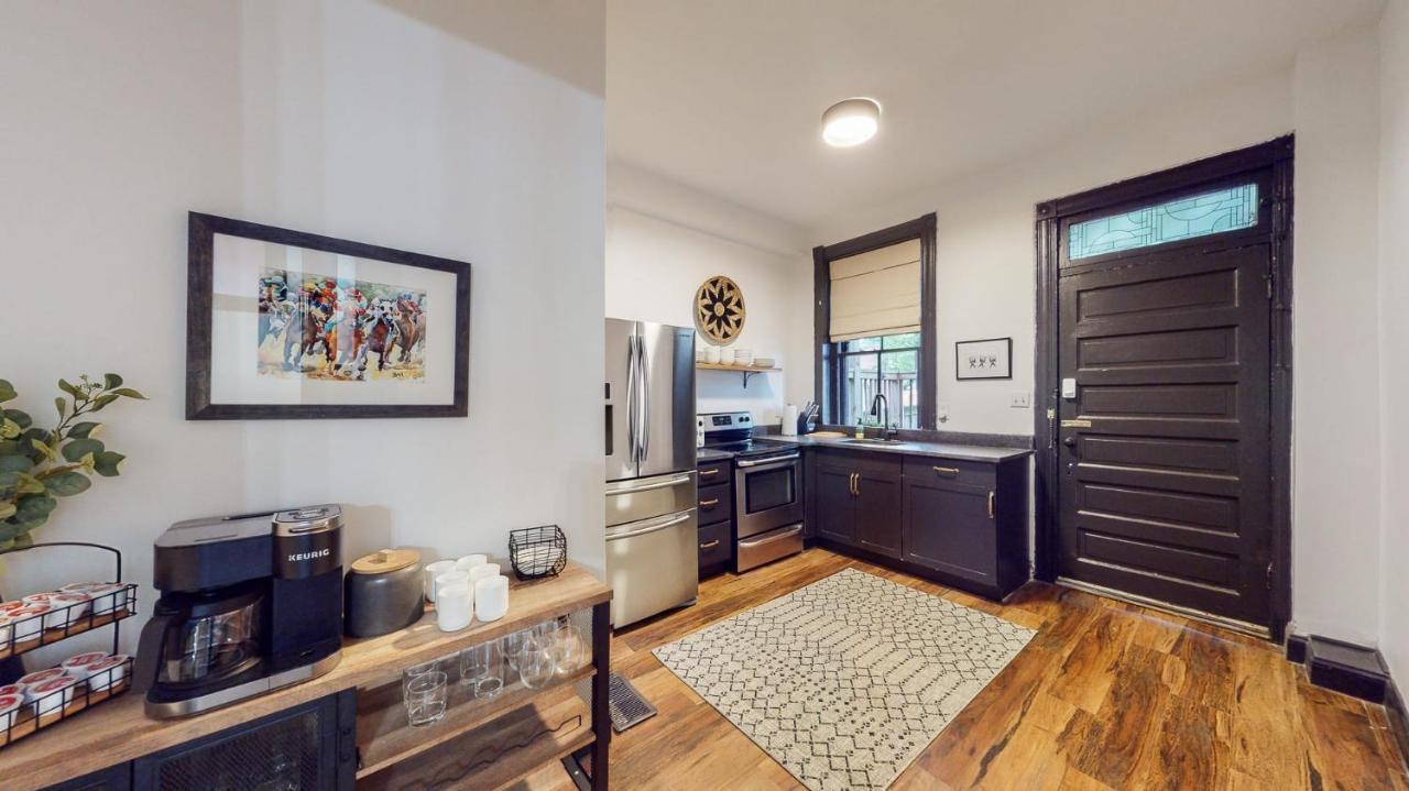 Stylish 1st Floor 2br 1king And 1queen *
