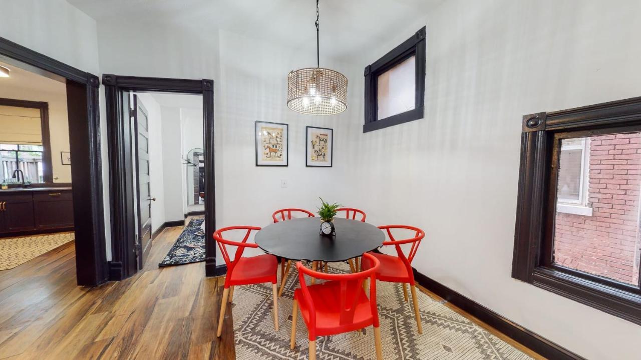 Stylish 1st Floor 2br 1king And 1queen