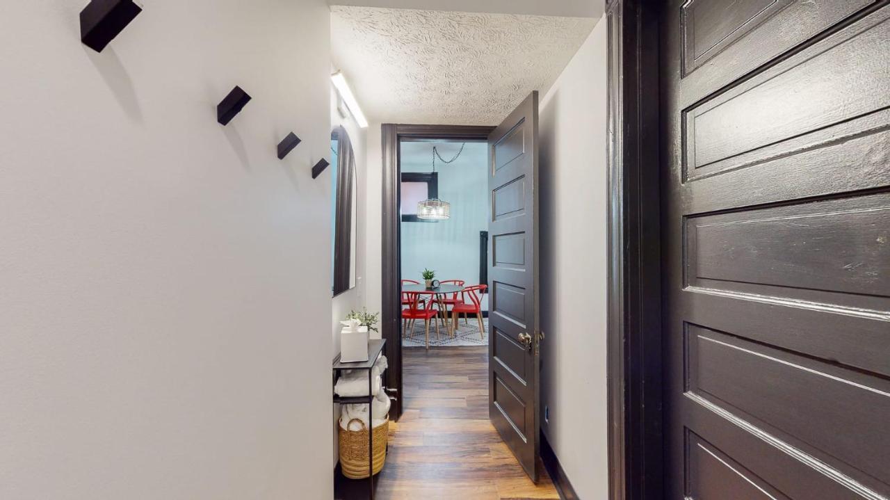 Apartment Stylish 1st Floor 2br 1king And 1queen