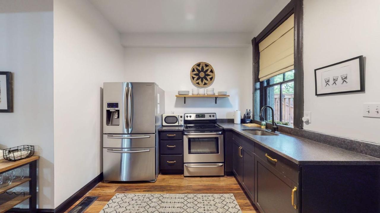 Stylish 1st Floor 2br 1king And 1queen *